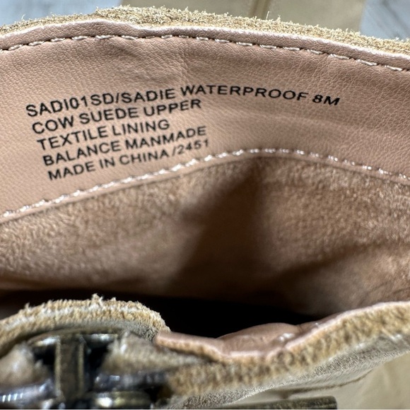 New Blondo Waterproof Tan Cow Suede Bootie #426 - Picture 10 of 11